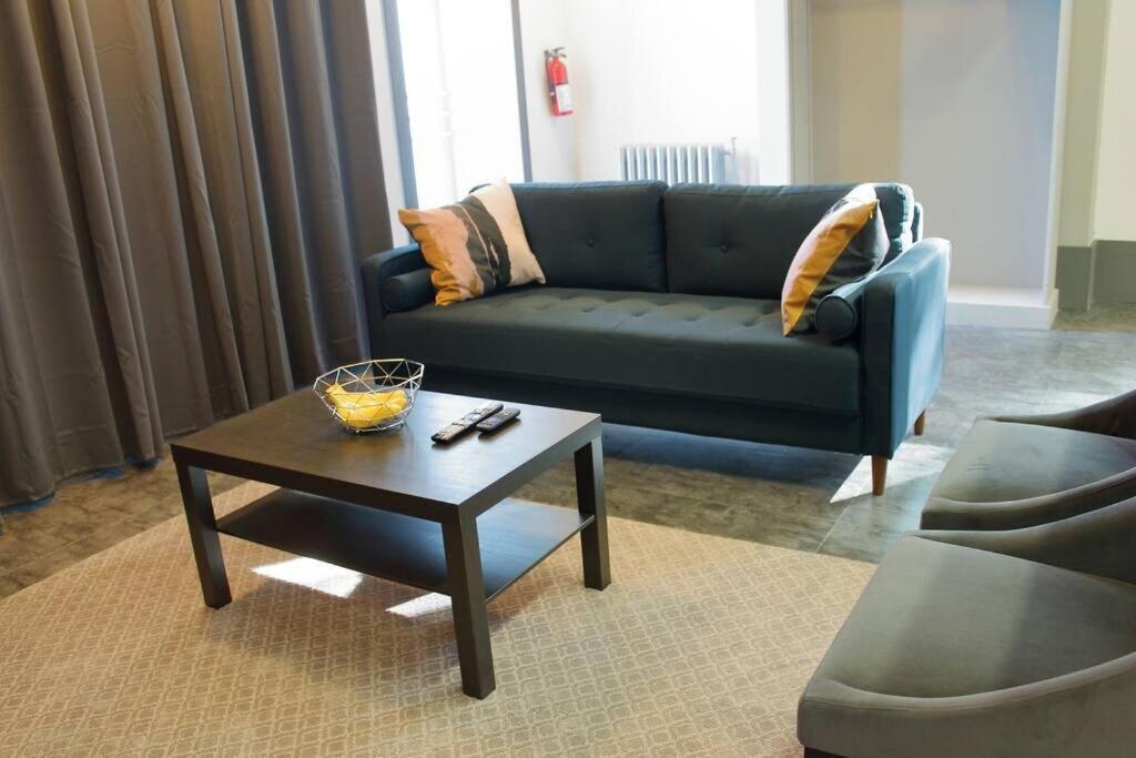 Suite #B, Industrial Styling, Ac Halifax Bagian luar foto