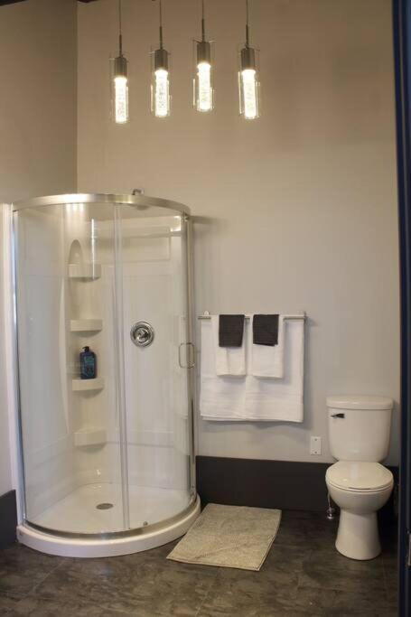 Suite #B, Industrial Styling, Ac Halifax Bagian luar foto
